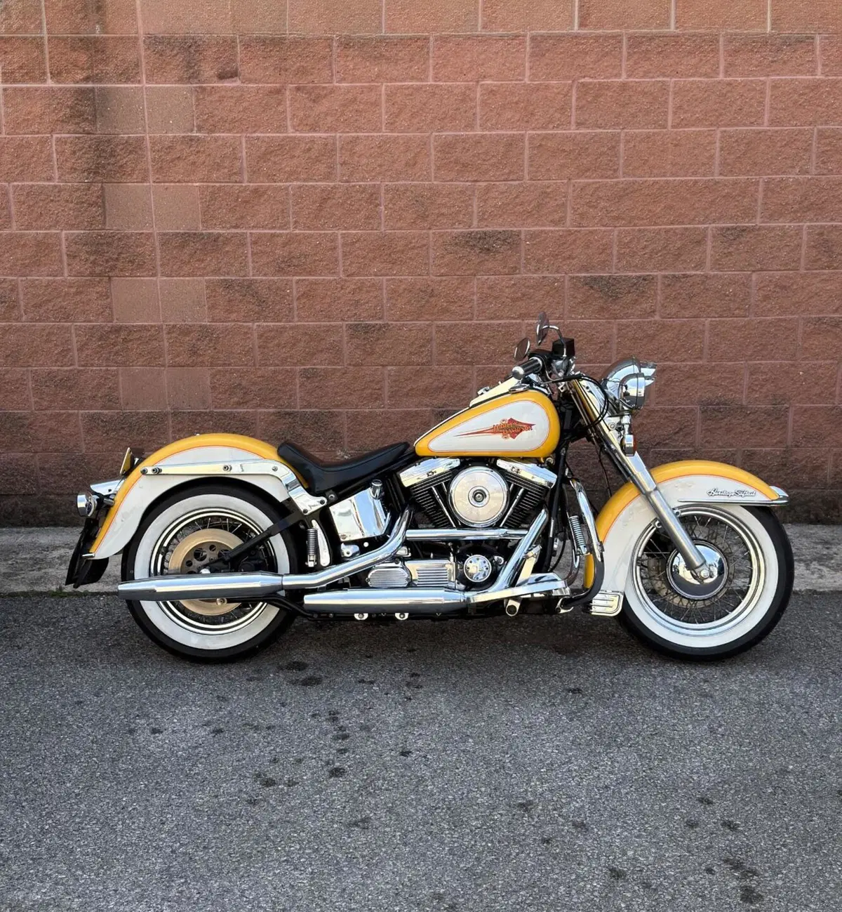Harley-Davidson 1340 Heritage Classic (1984 - 98) - FLSTC