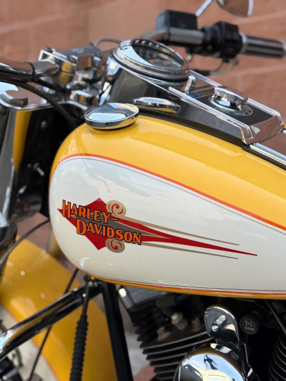 Harley-Davidson 1340 Heritage Classic (1984 - 98) - FLSTC (2)