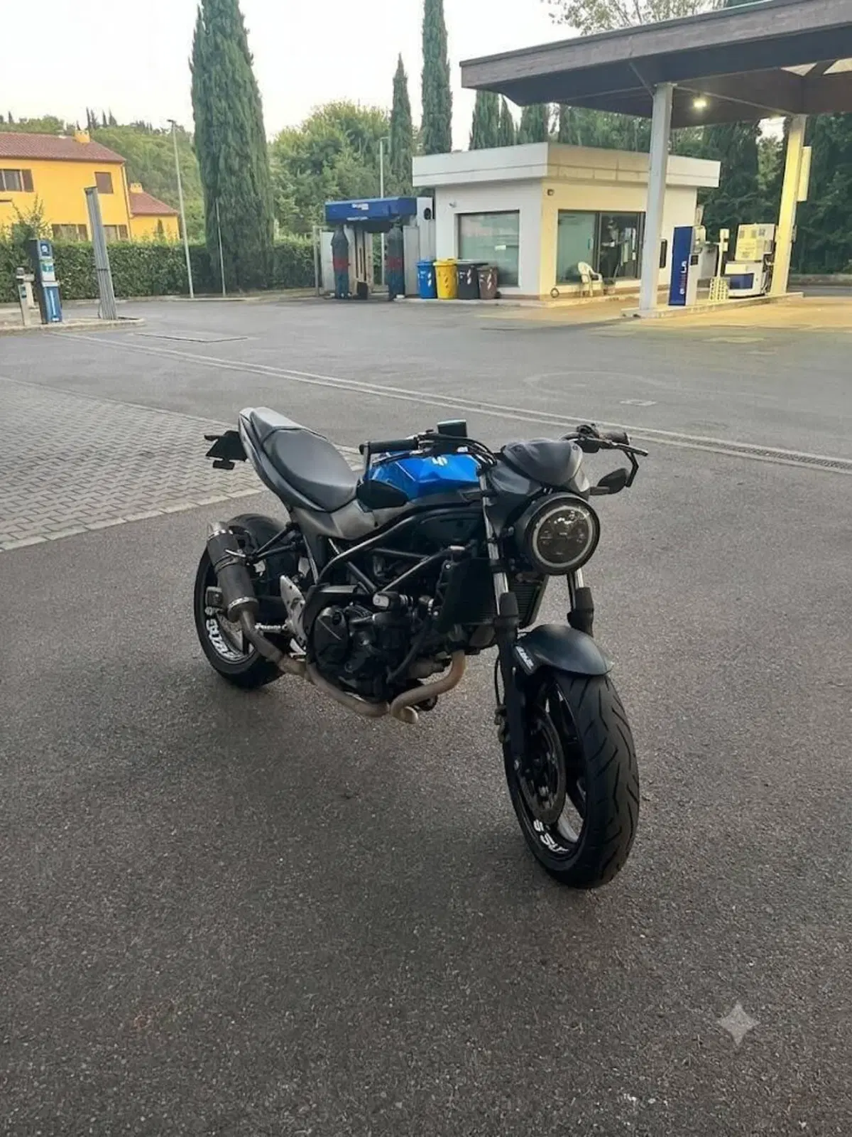 Suzuki SV 650 (2016 - 20) (2)
