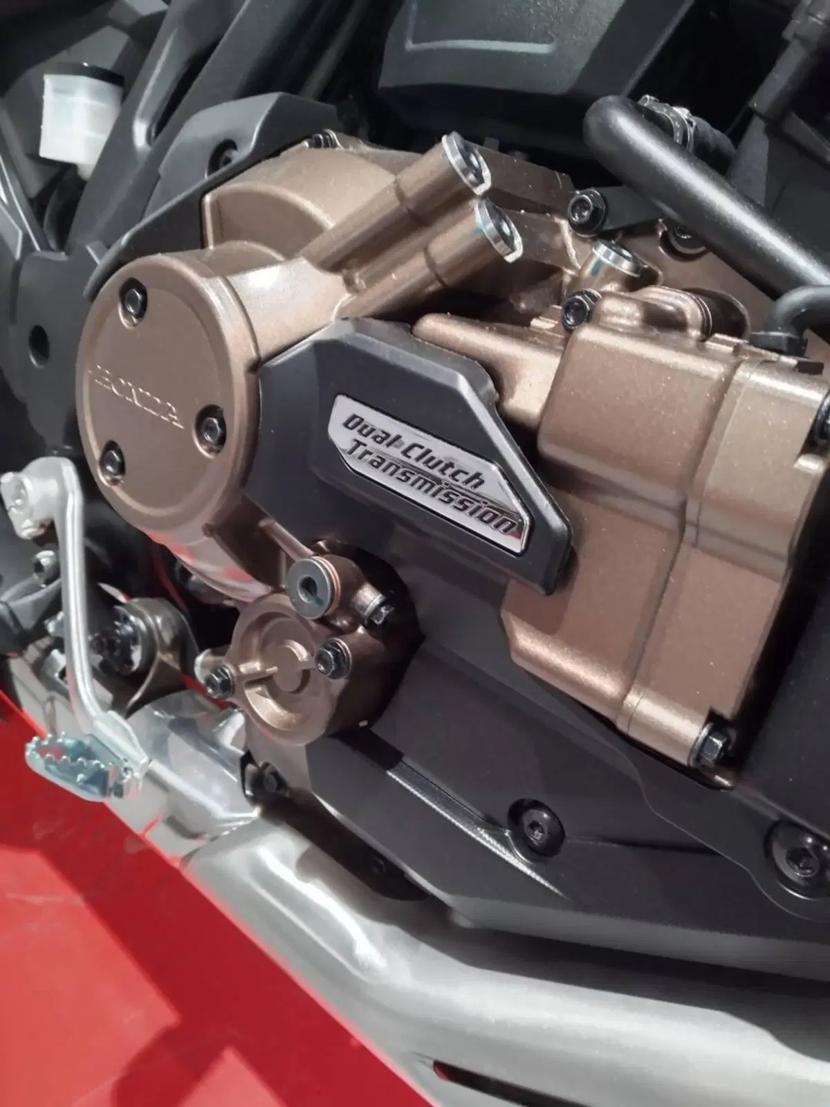 Honda Africa Twin CRF 1100L ES DCT (2024 - 26) (4)