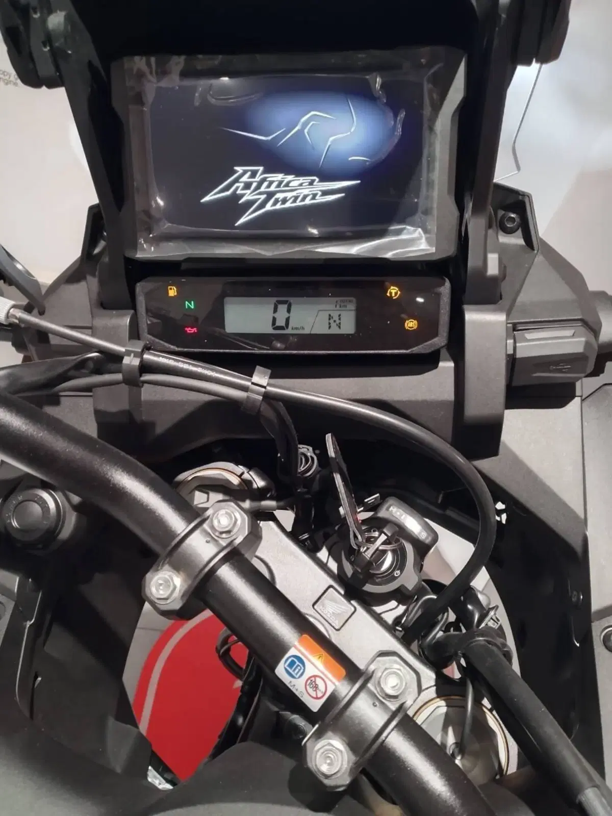 Honda Africa Twin CRF 1100L ES DCT (2024 - 26) (9)