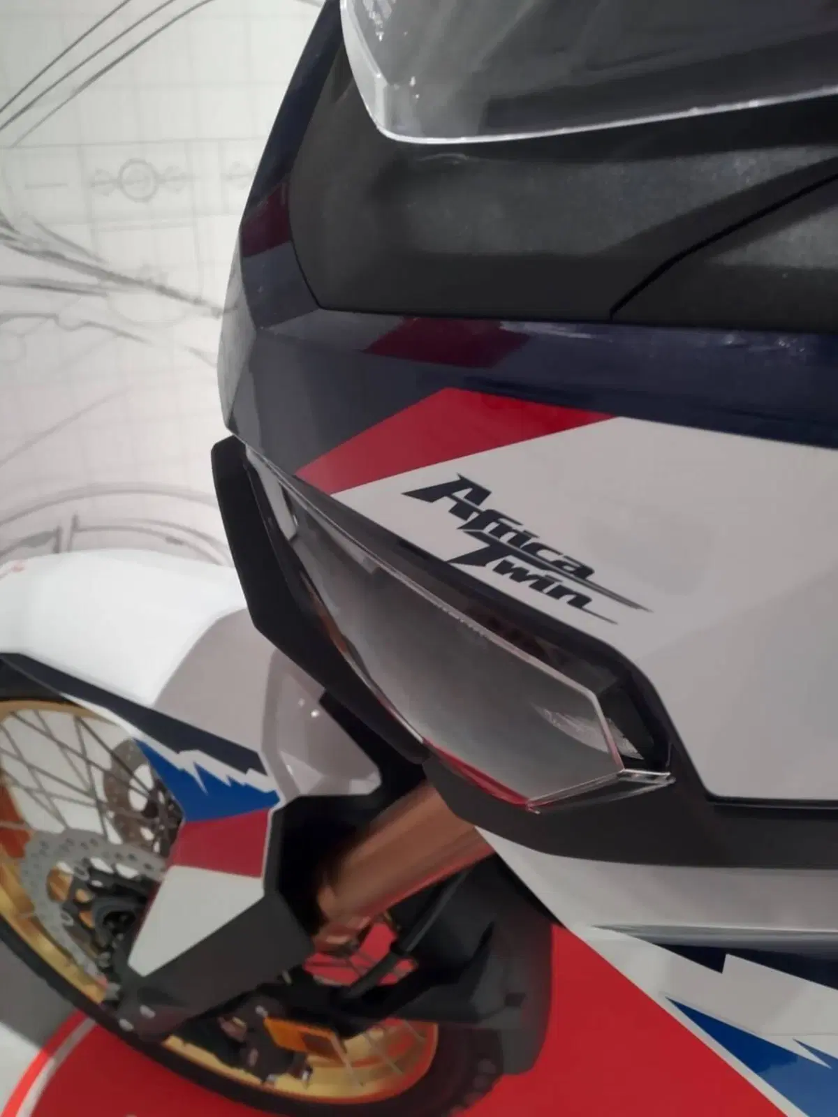 Honda Africa Twin CRF 1100L ES DCT (2024 - 26) (10)