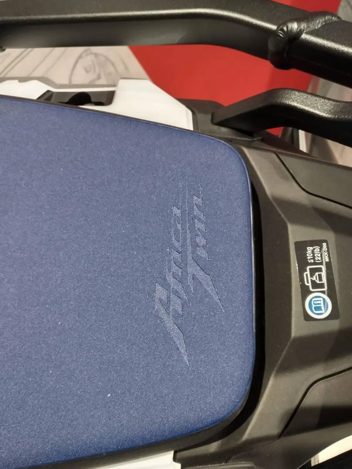 Honda Africa Twin CRF 1100L ES DCT (2024 - 26) (14)