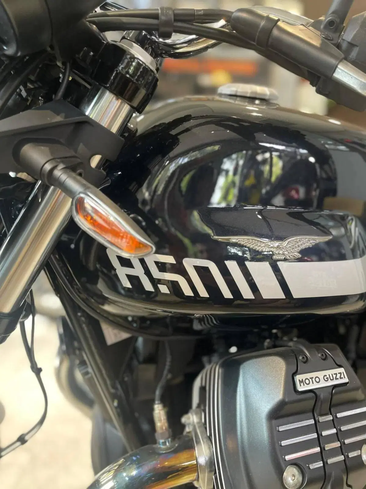 Moto Guzzi V7 Special (2021 - 24) (5)