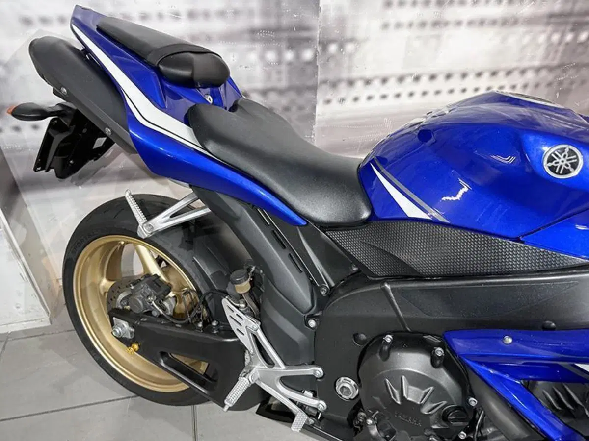 Yamaha YZF R1 (2007 - 08) (3)