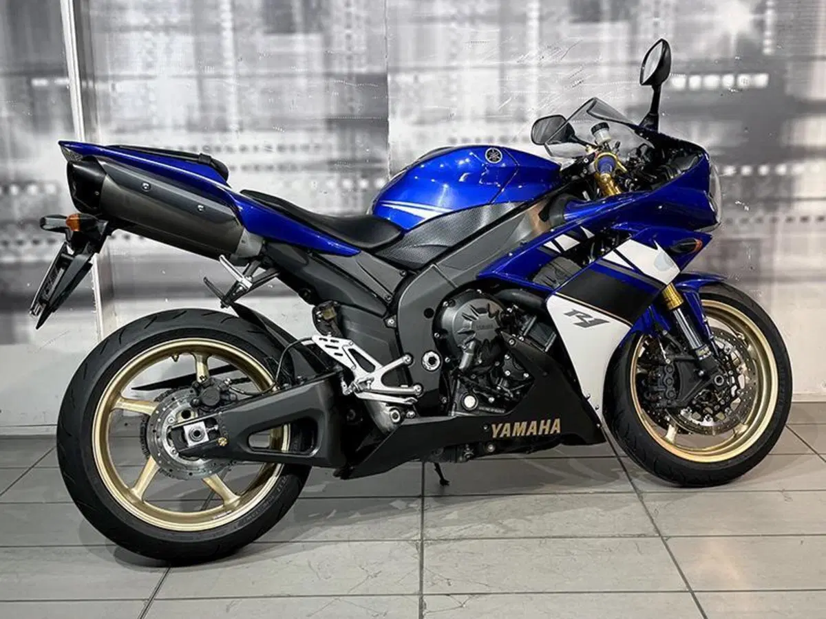 Yamaha YZF R1 (2007 - 08) (6)