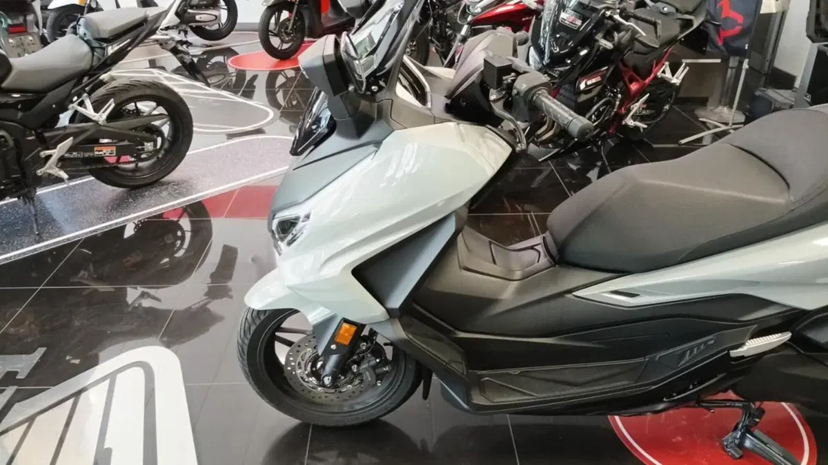 Honda Forza 350 (2025 - 26) (4)