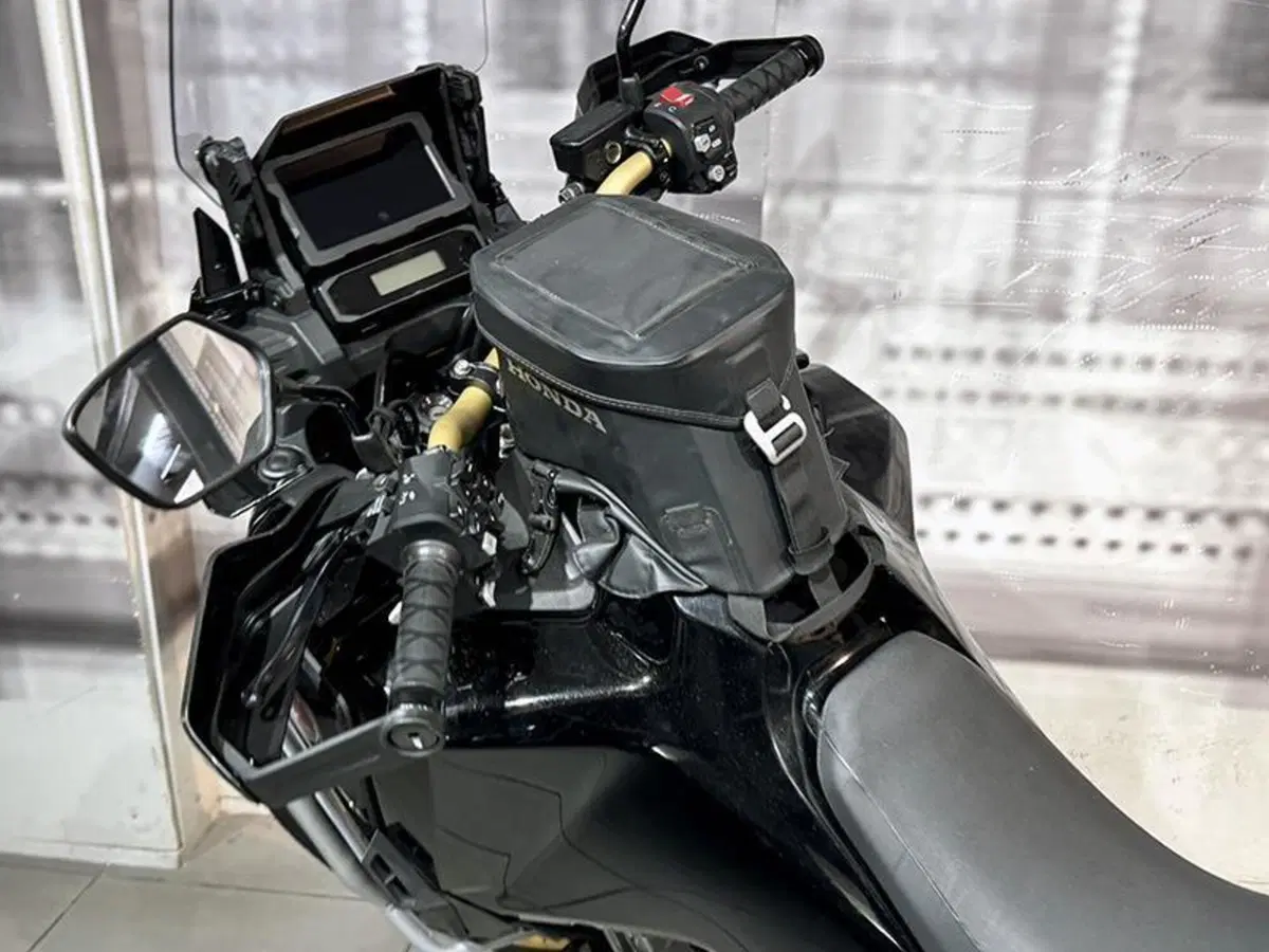 Honda Africa Twin CRF 1100L (2020 - 21) (6)