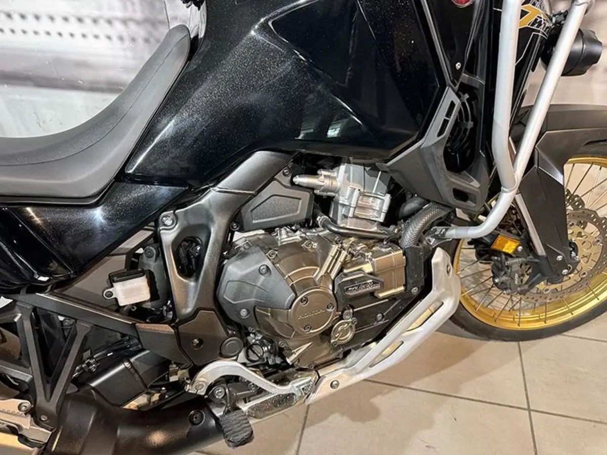 Honda Africa Twin CRF 1100L (2020 - 21) (9)