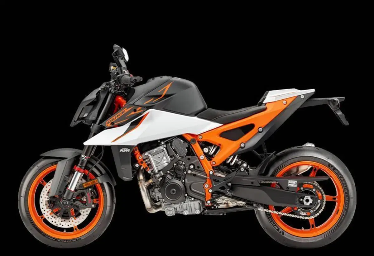 KTM 990 Duke R (2026) (3)
