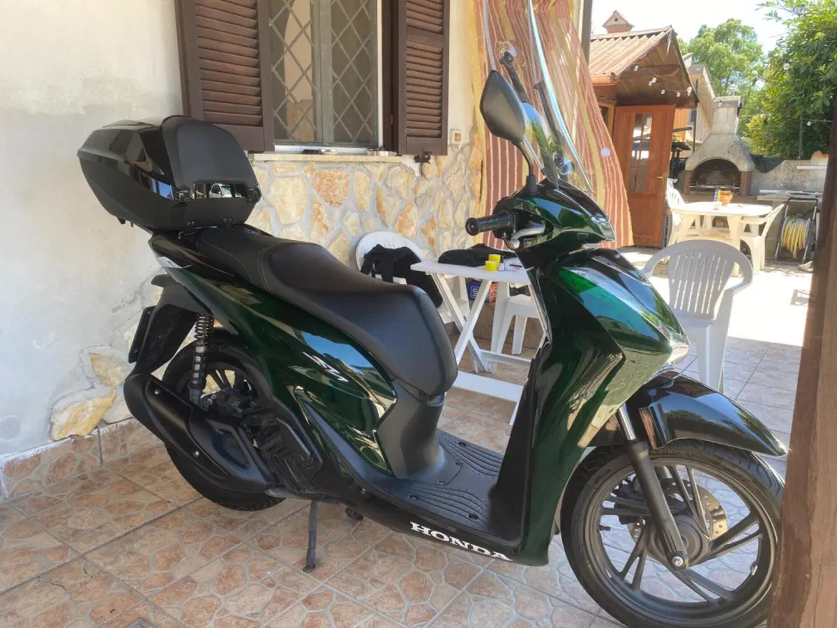Honda SH 125i Vetro (2024 - 25) (4)
