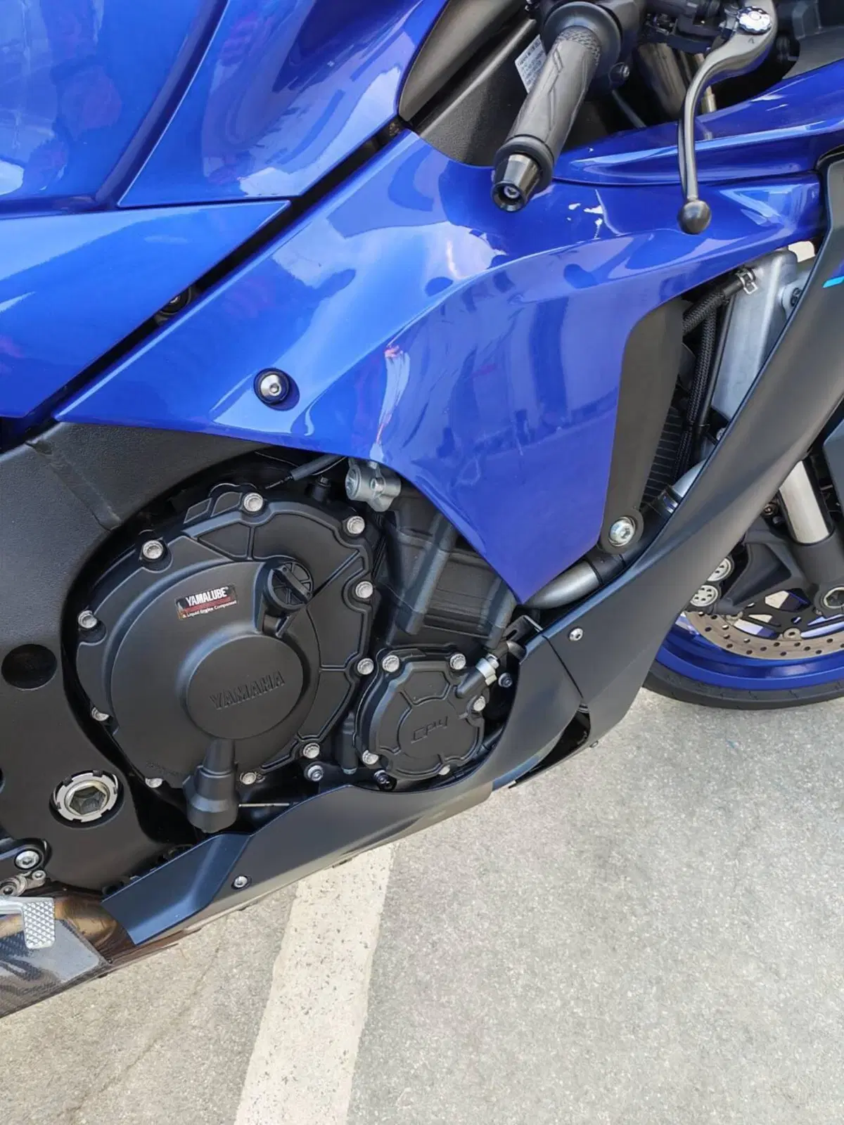 Yamaha YZF R1 (2020 - 25) (8)