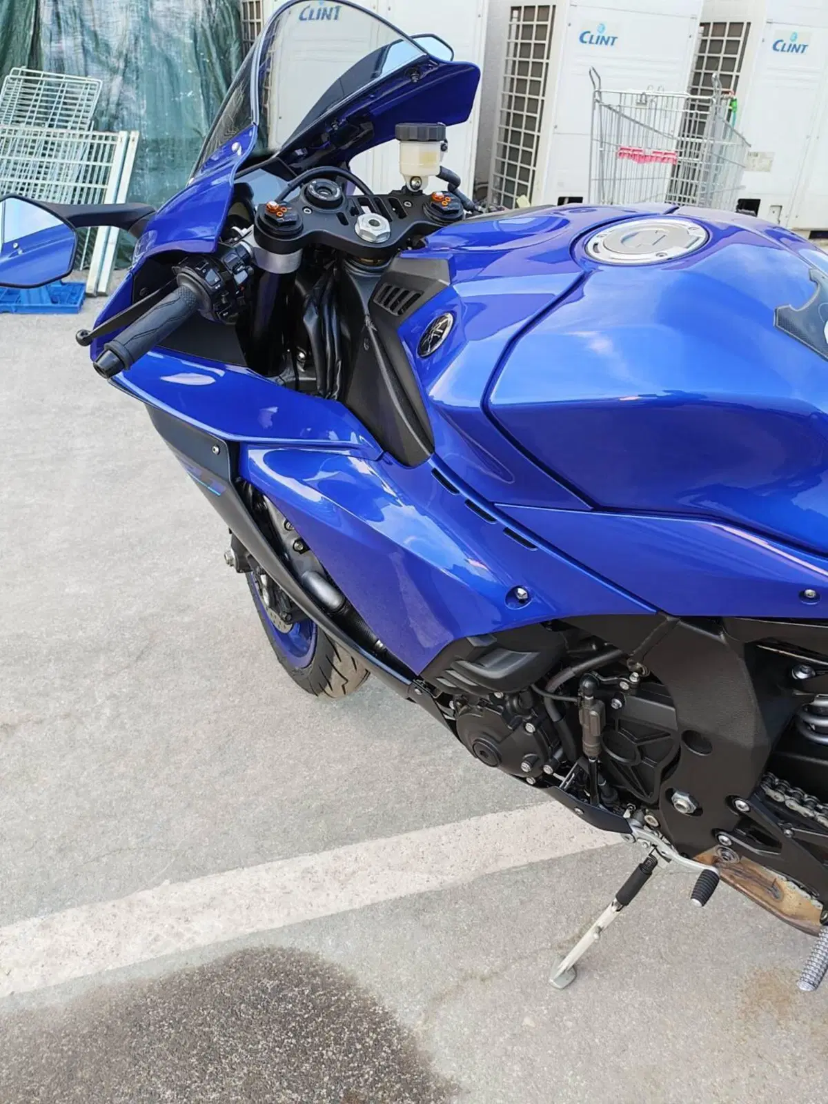 Yamaha YZF R1 (2020 - 25) (9)