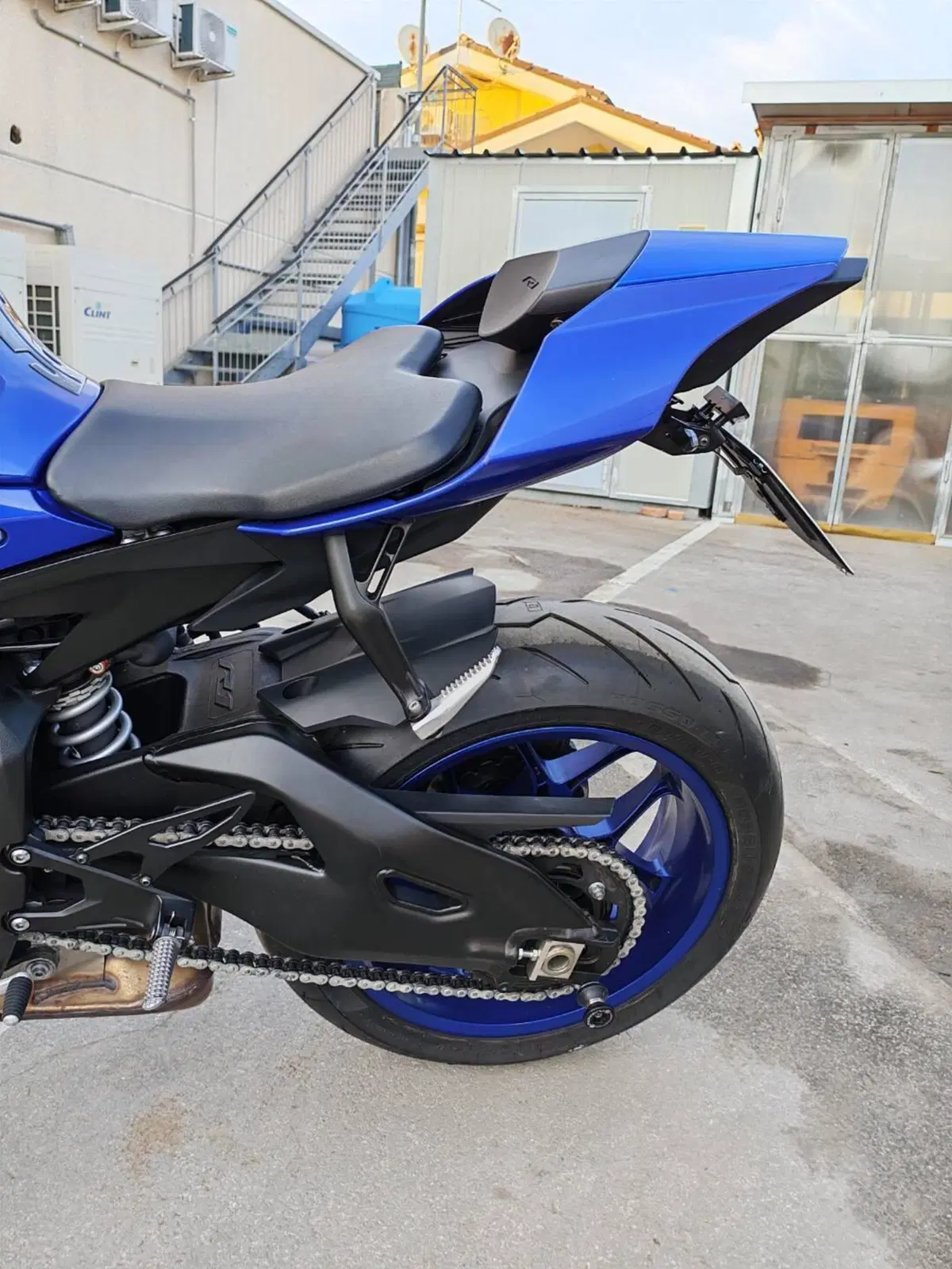 Yamaha YZF R1 (2020 - 25) (10)