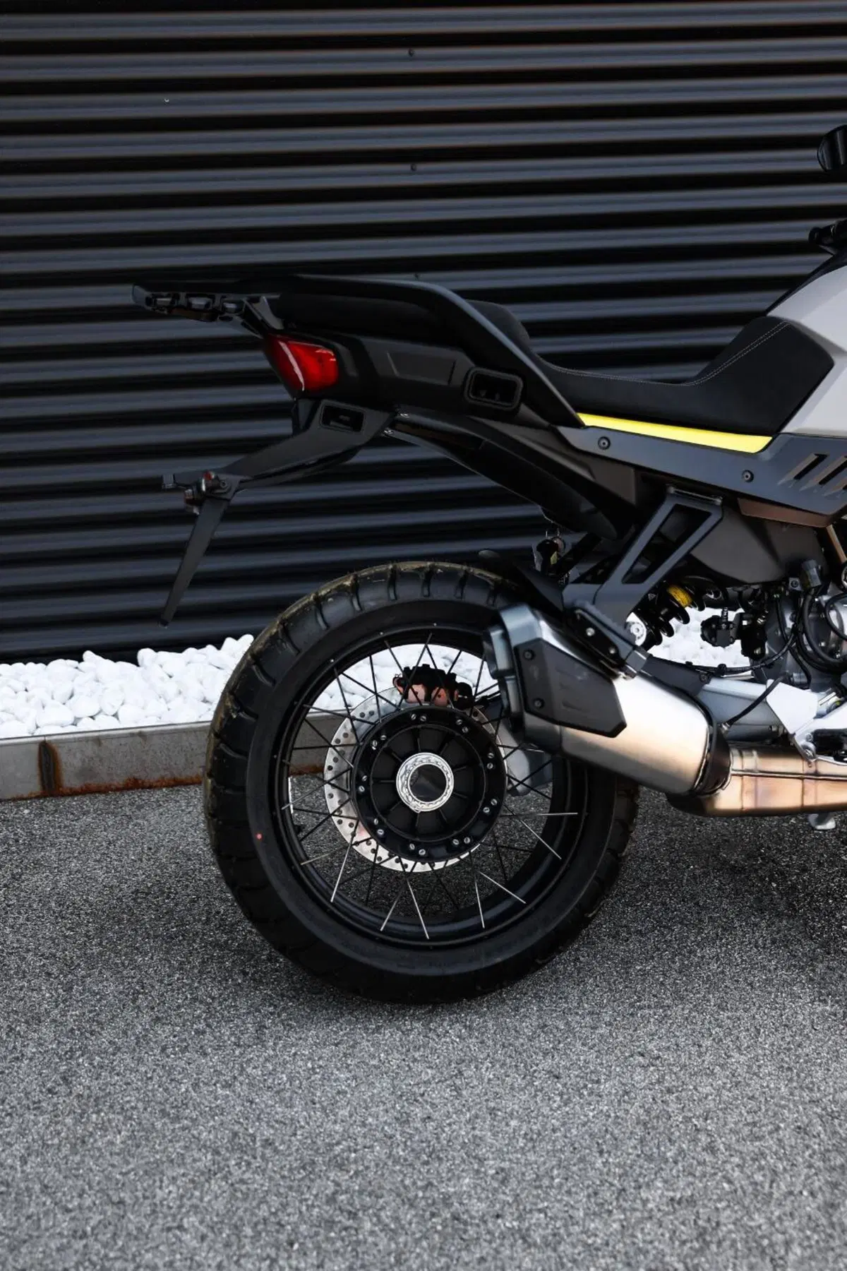 Moto Guzzi Stelvio PFF (2024 - 26) (2)