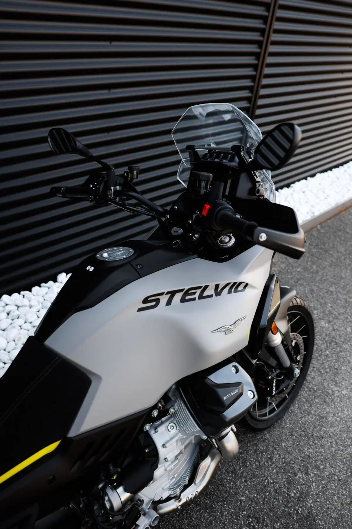 Moto Guzzi Stelvio PFF (2024 - 26) (4)