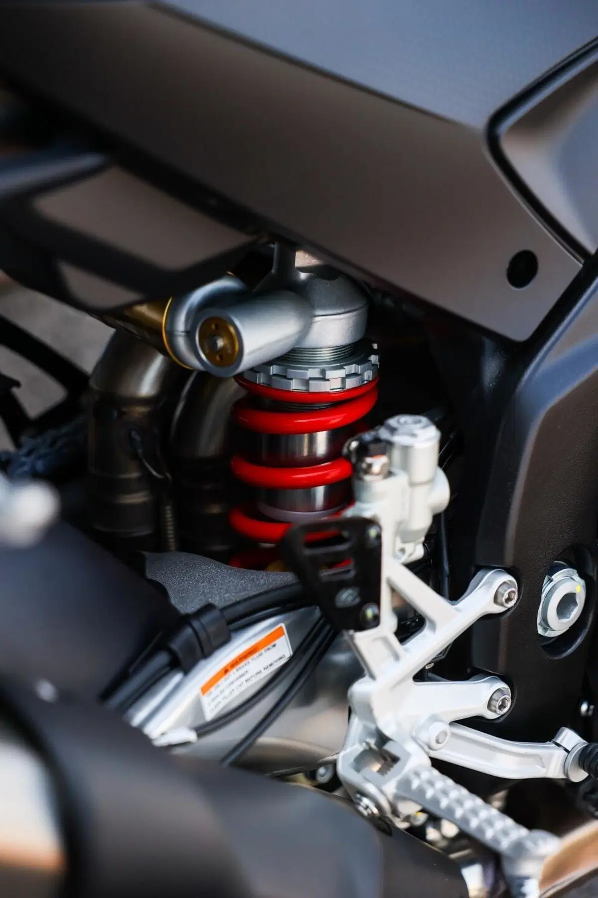 Aprilia Tuono V4 (2025 - 26) (15)