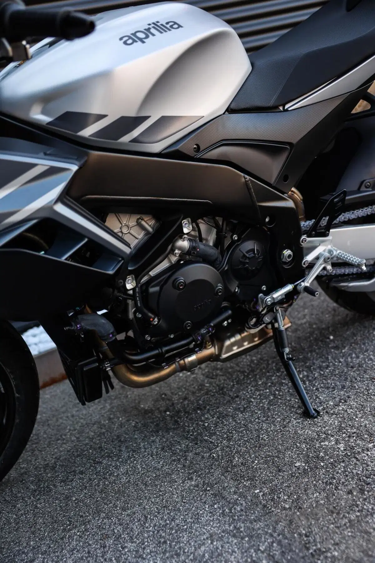 Aprilia Tuono V4 (2025 - 26) (19)