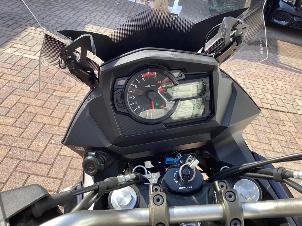 Suzuki V-Strom 650XT (2021 - 25)