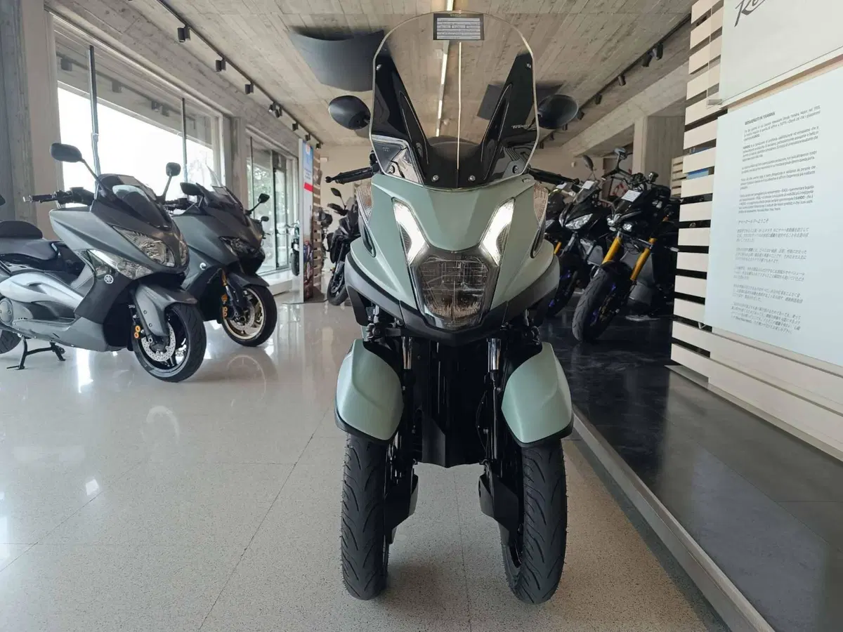 Yamaha Tricity 155 (2022 - 25) (2)