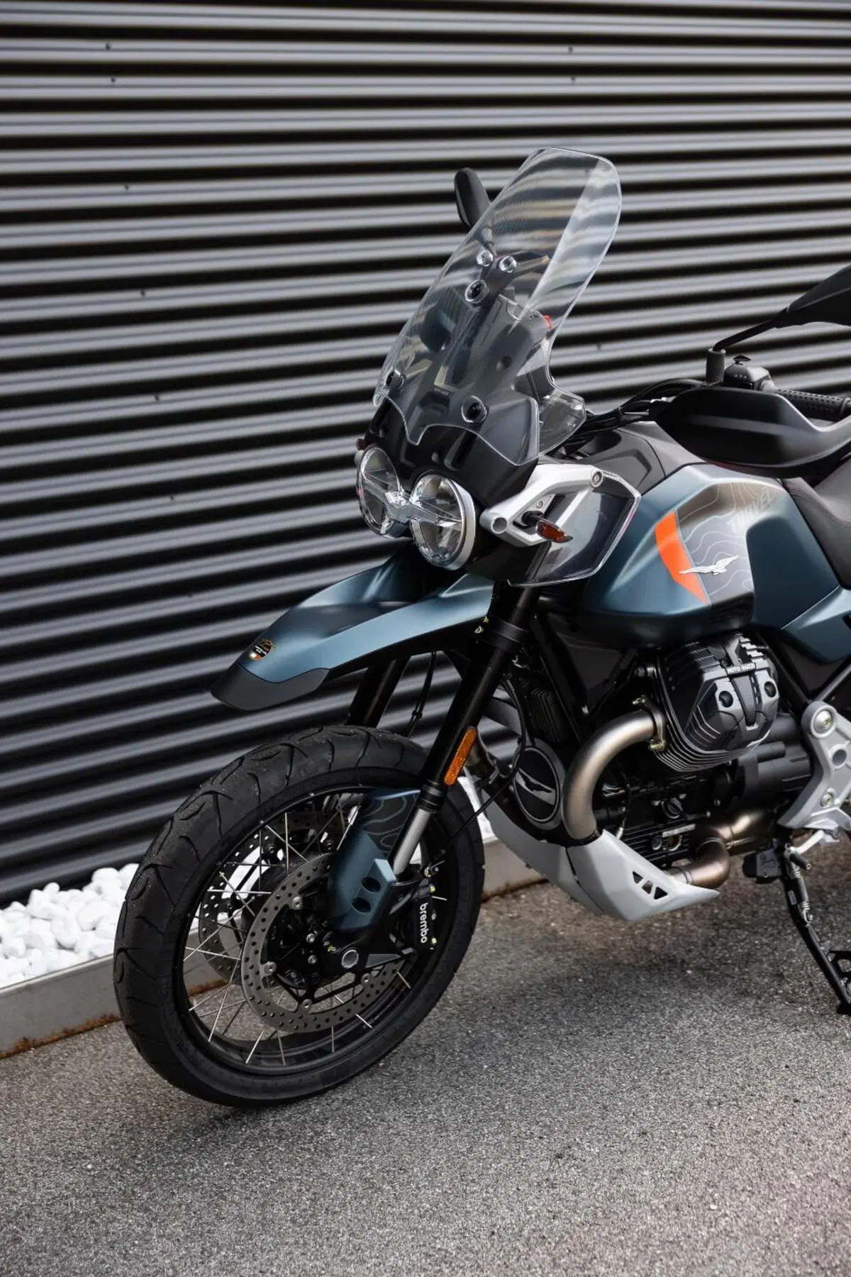 Moto Guzzi V85 TT Travel (2024 - 26) (3)