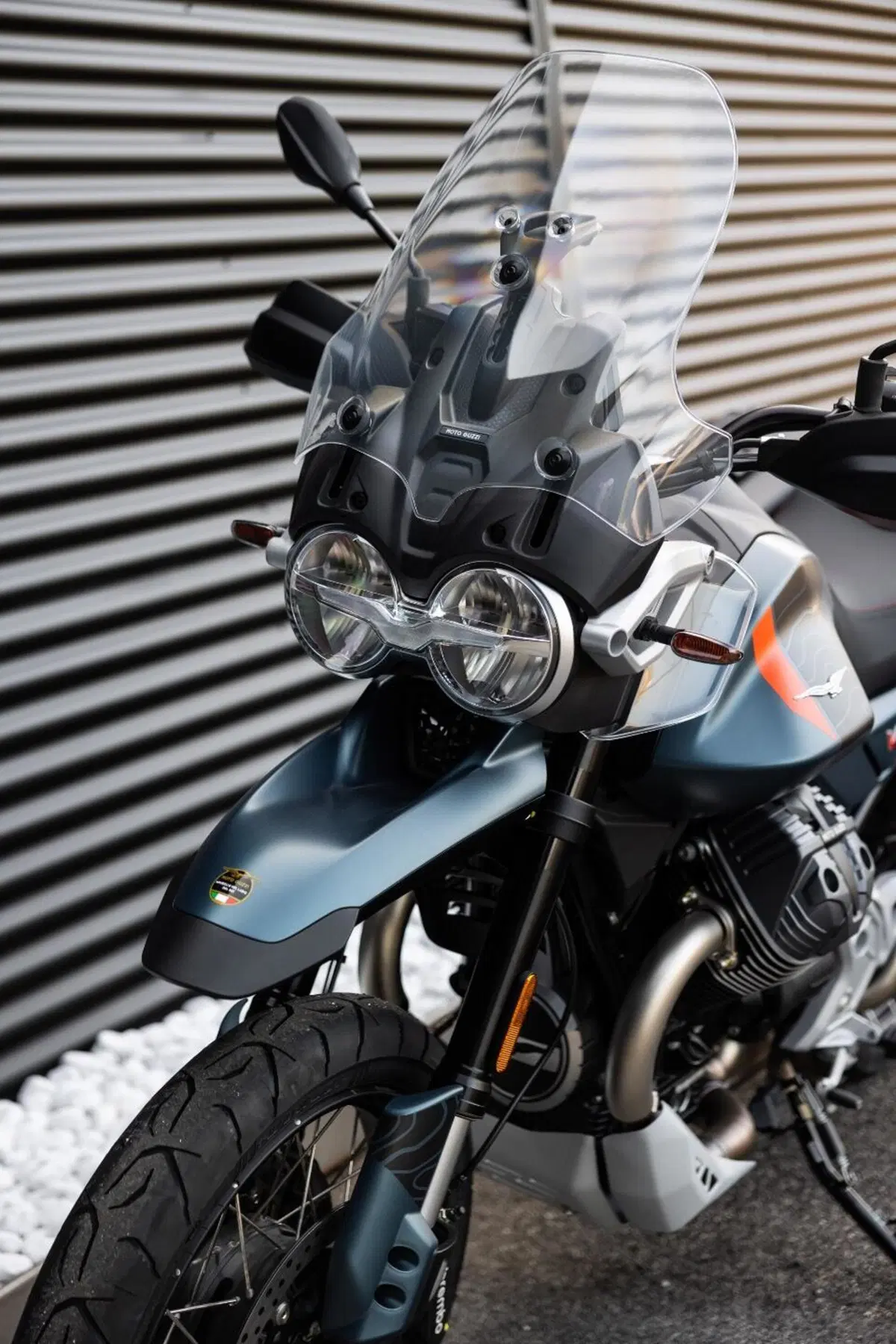 Moto Guzzi V85 TT Travel (2024 - 26) (4)