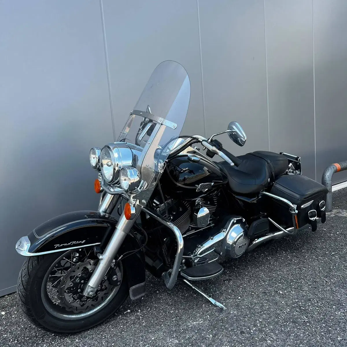 Harley-Davidson 103 Road King Classic (2014 - 16) - FLHRC (6)
