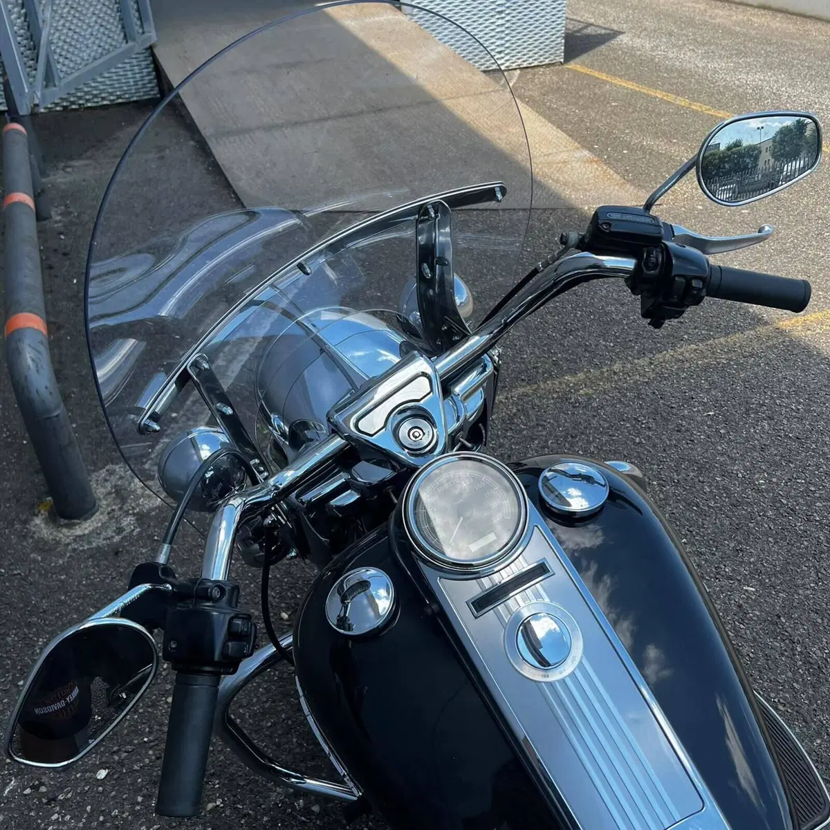 Harley-Davidson 103 Road King Classic (2014 - 16) - FLHRC (3)