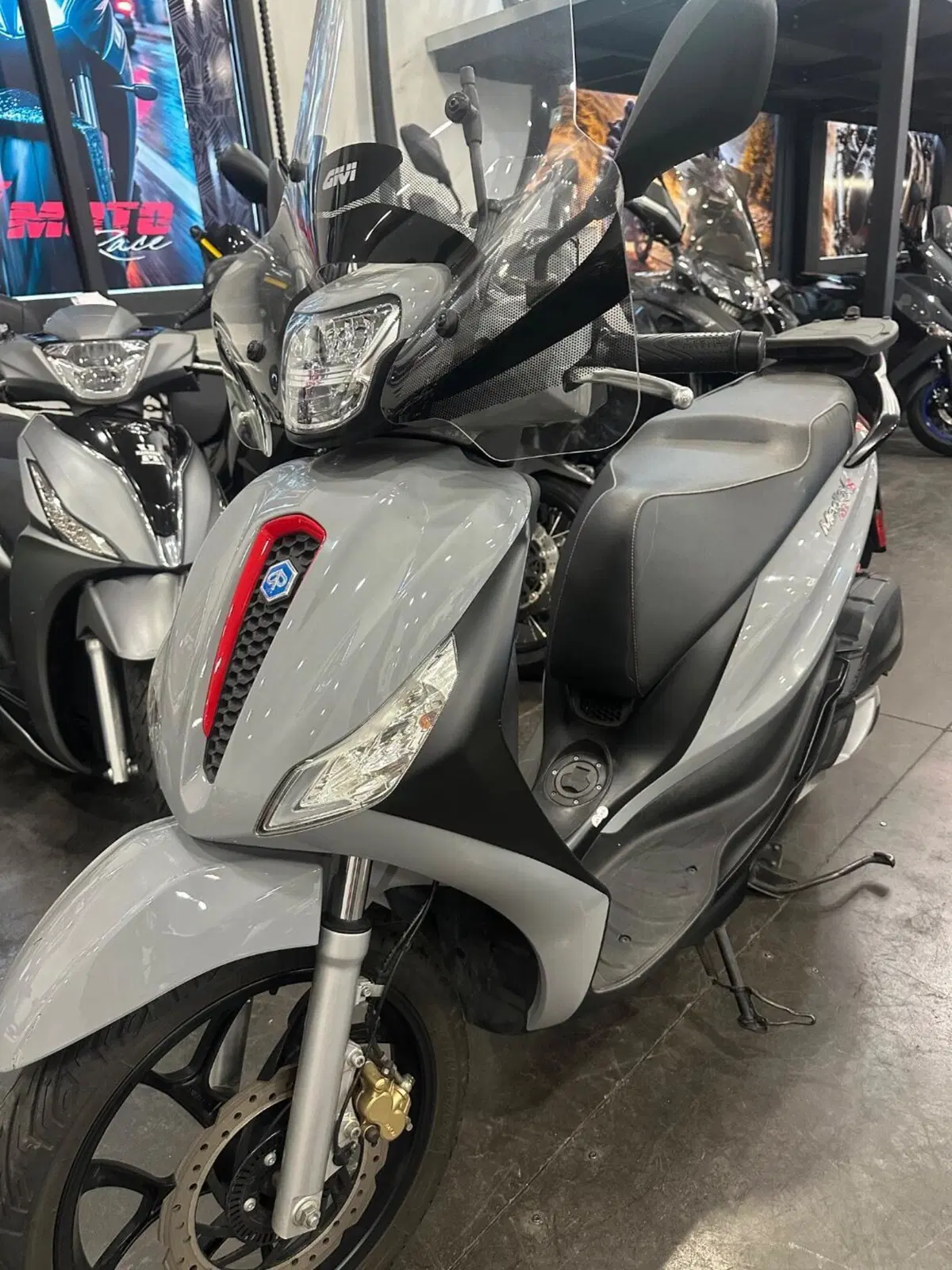 Piaggio Medley 125 ABS (2021 - 24) (3)