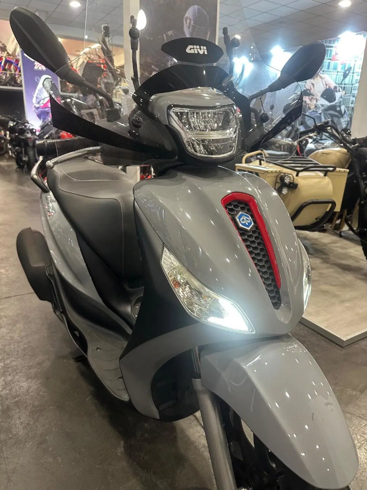Piaggio Medley 125 ABS (2021 - 24) (6)