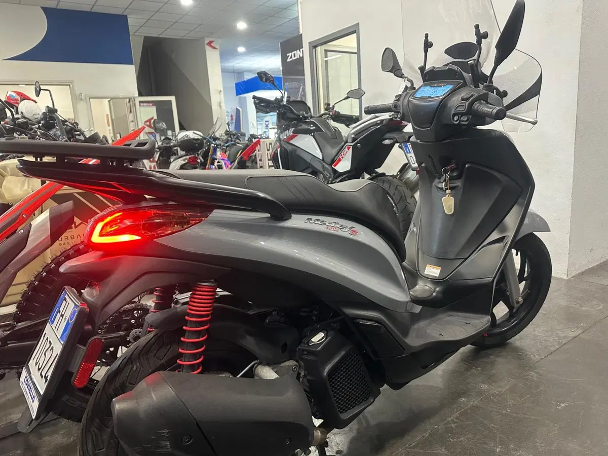 Piaggio Medley 125 ABS (2021 - 24) (10)
