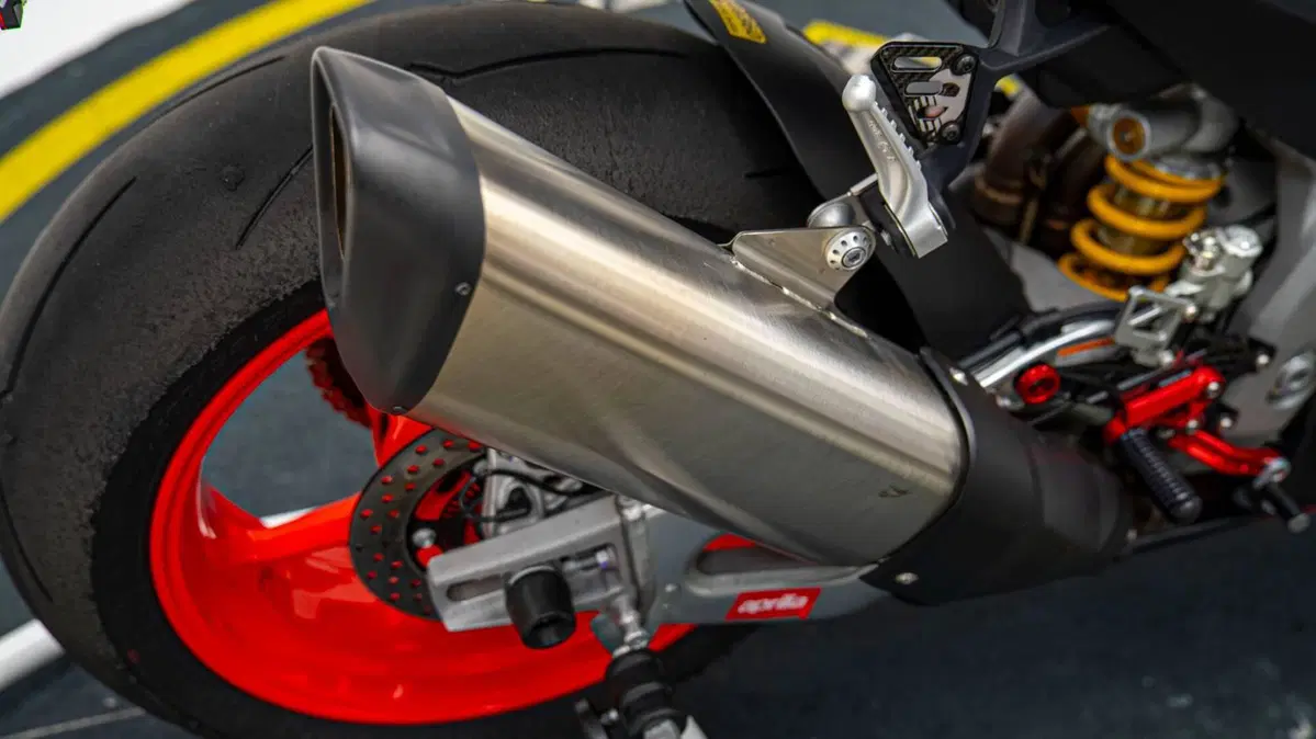 Aprilia RSV4 1100 (2021 - 24) (17)