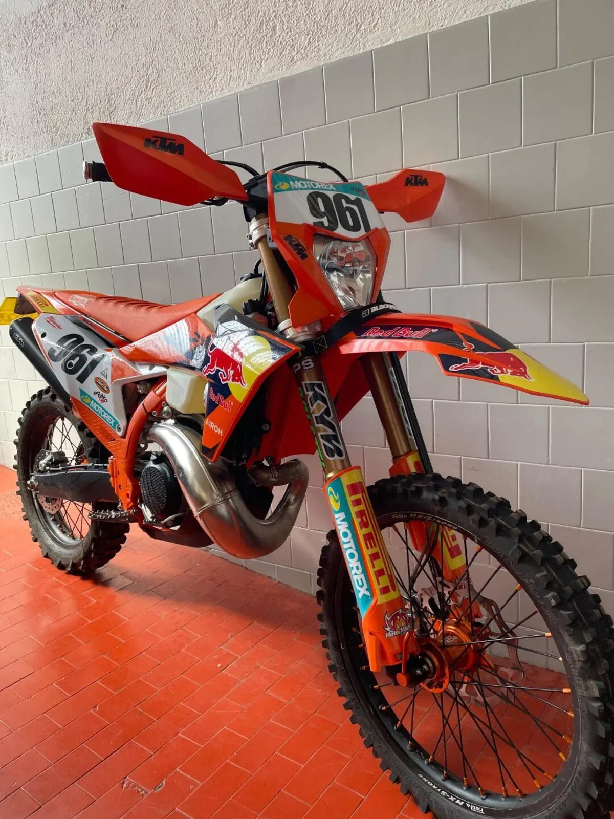 KTM 300 EXC Champion Edition (2025) (2)