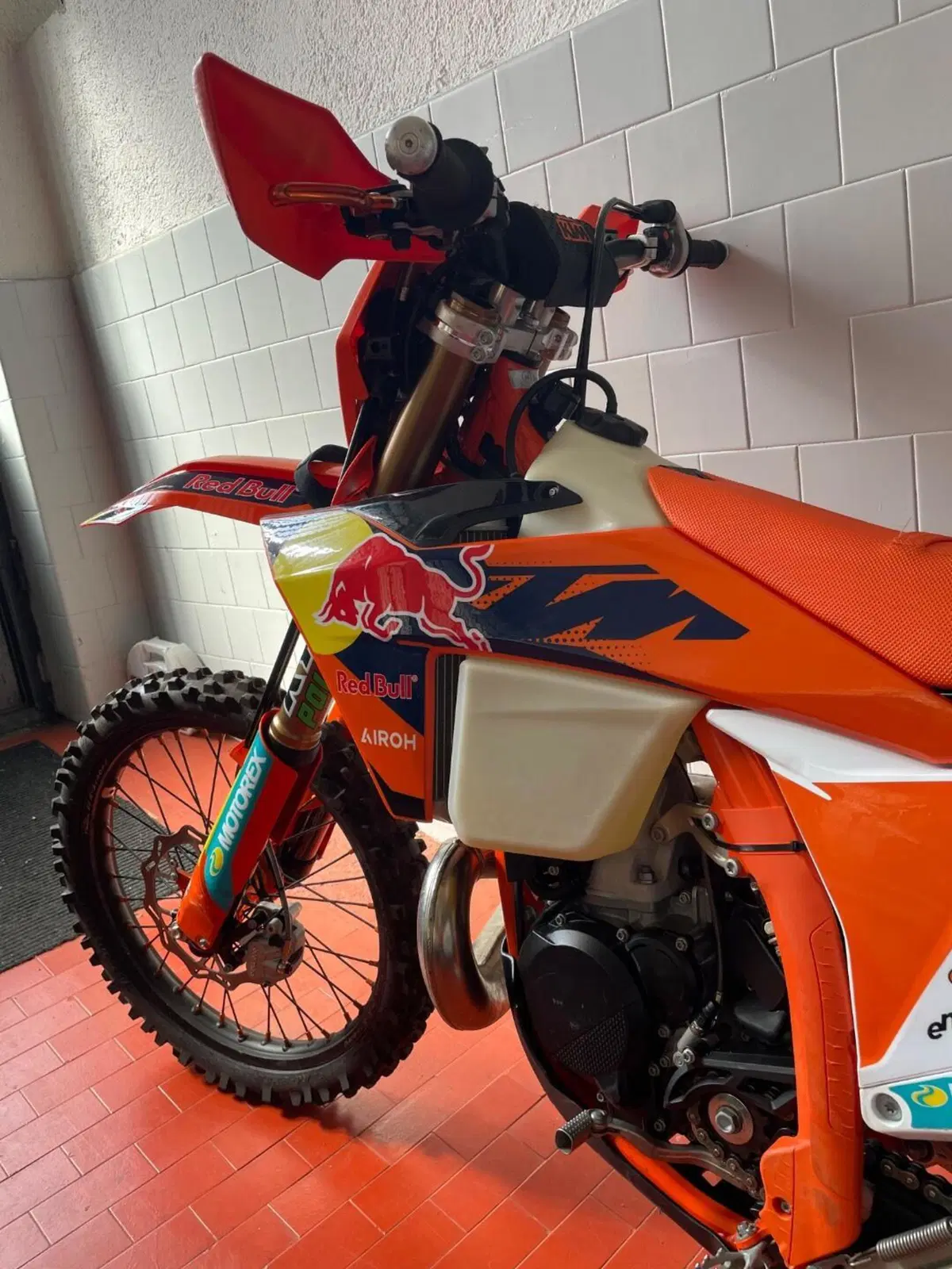 KTM 300 EXC Champion Edition (2025) (4)