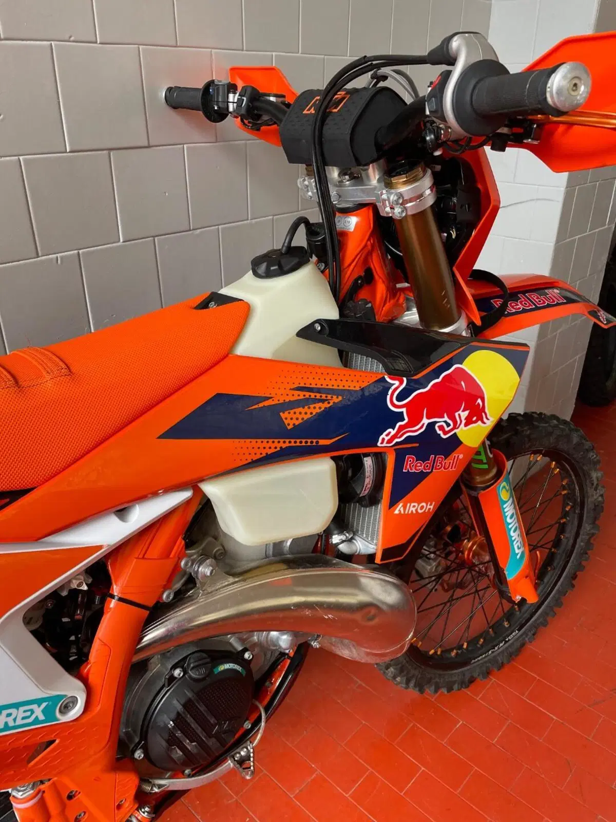 KTM 300 EXC Champion Edition (2025) (6)