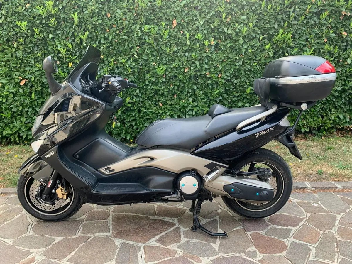Yamaha T-Max 500 (2004 - 07) (3)
