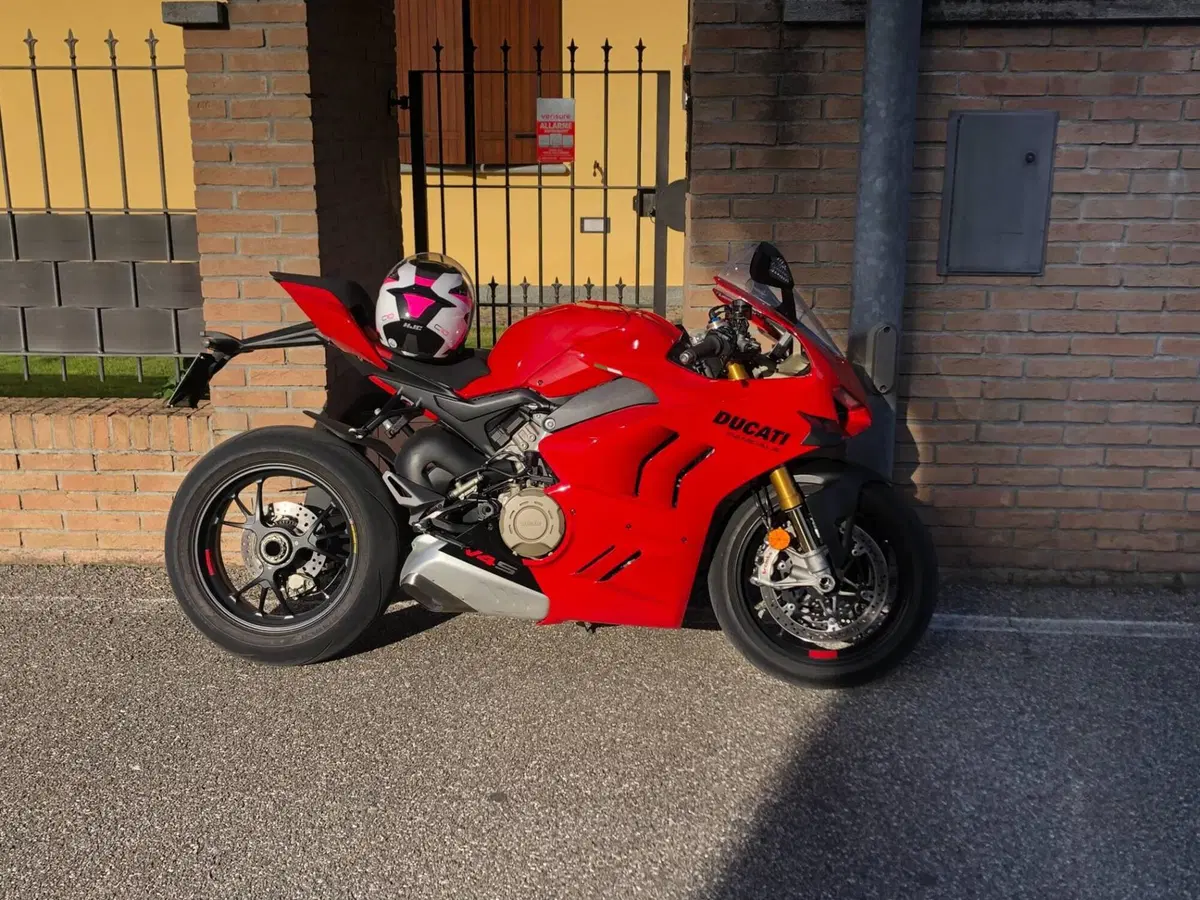 Ducati Panigale V4 S (2022 - 24) (7)