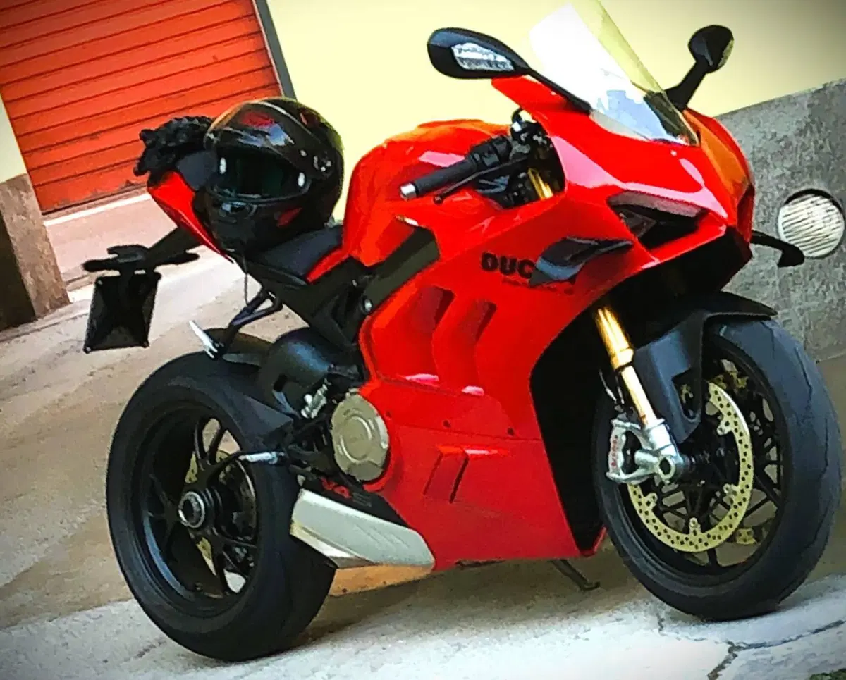 Ducati Panigale V4 S (2022 - 24) (2)