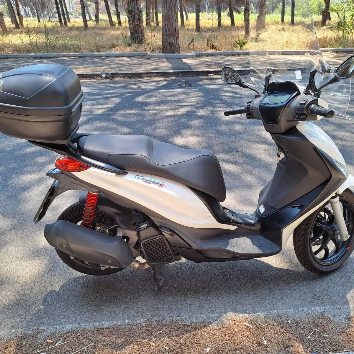 Piaggio Medley 150 S ABS (2021 - 25) (2)