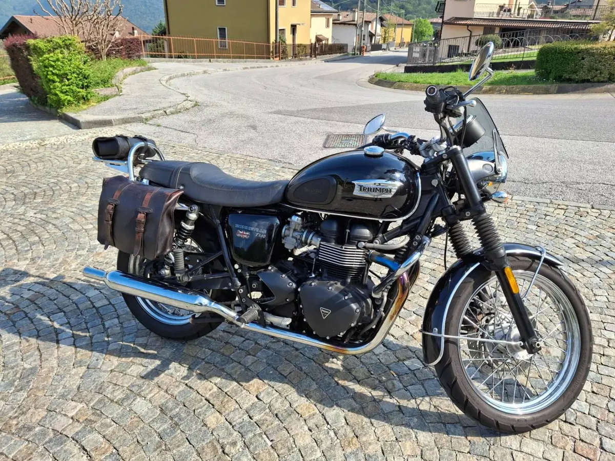 Triumph Bonneville T100 (2008 - 16) (3)