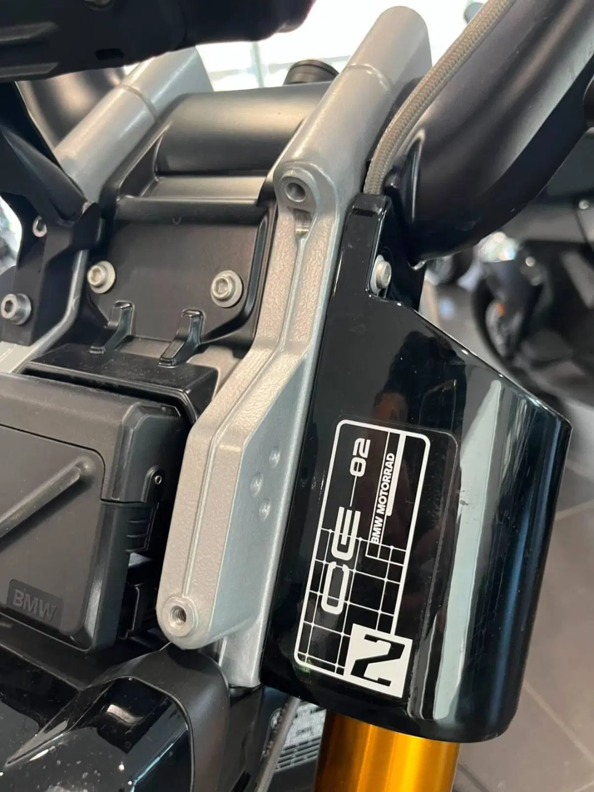 Bmw CE 02 (2024 - 26) (7)