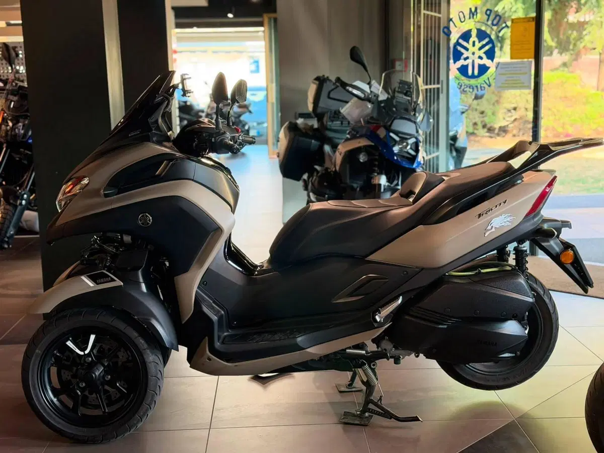 Yamaha Tricity 300 (2021 - 24) (2)