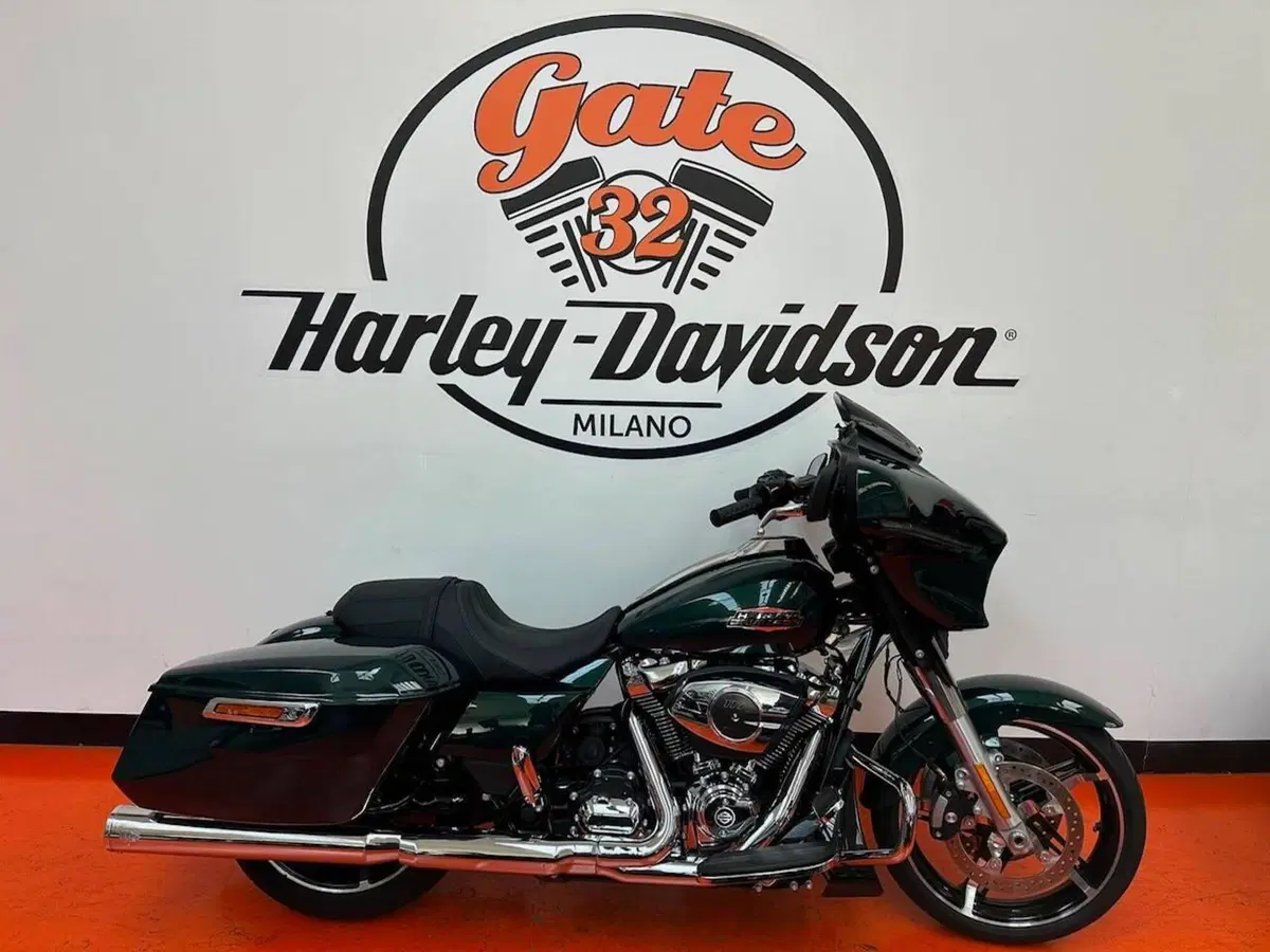 Harley-Davidson Street Glide (2024 - 26)