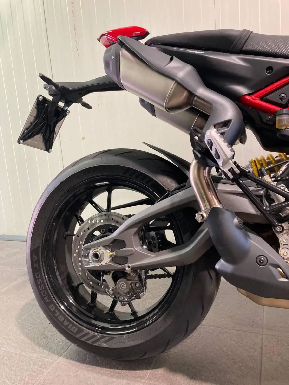 Ducati Hypermotard V2 (2026) (4)