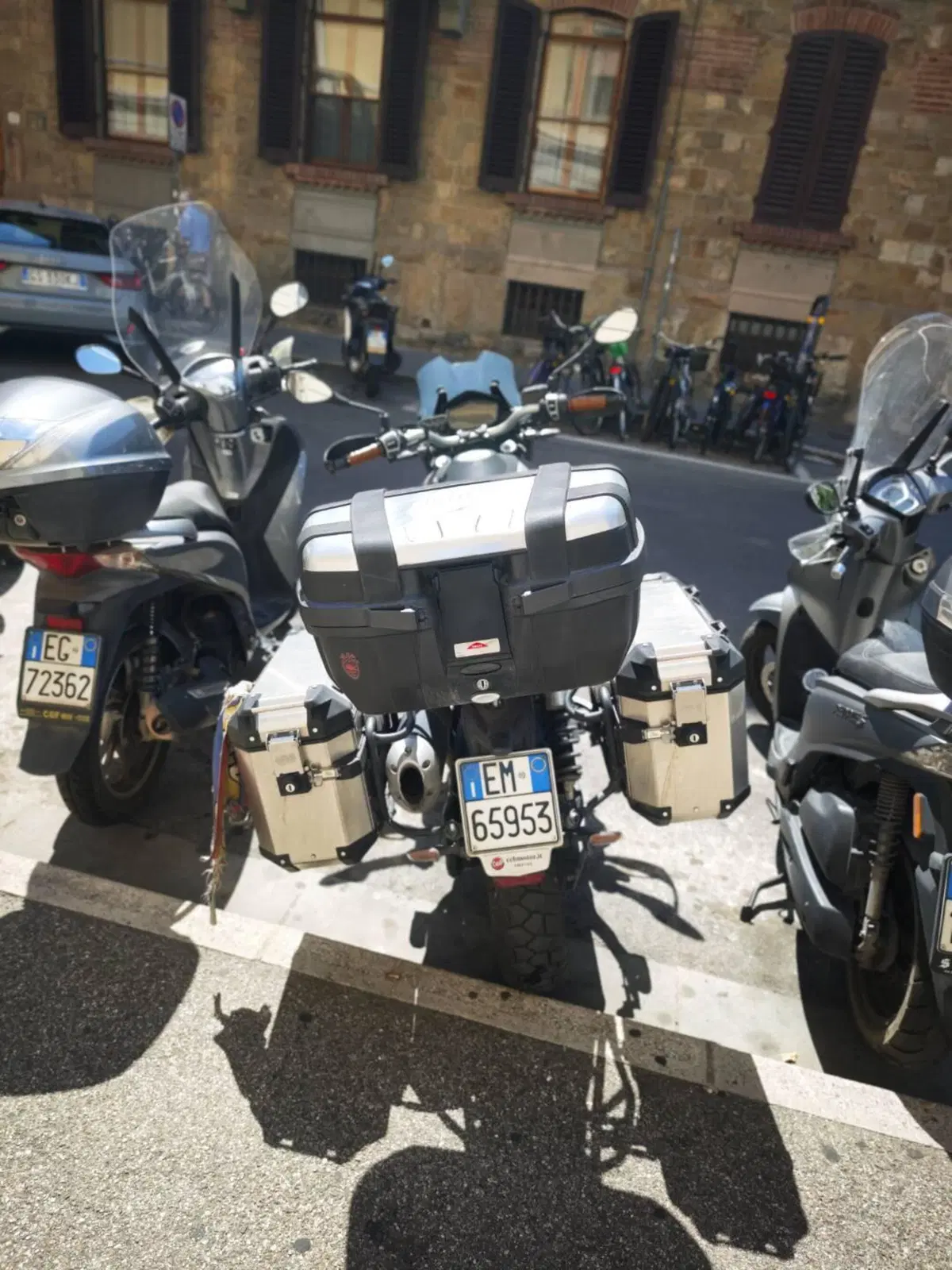 Moto Guzzi V85 TT (2019 - 20) (4)
