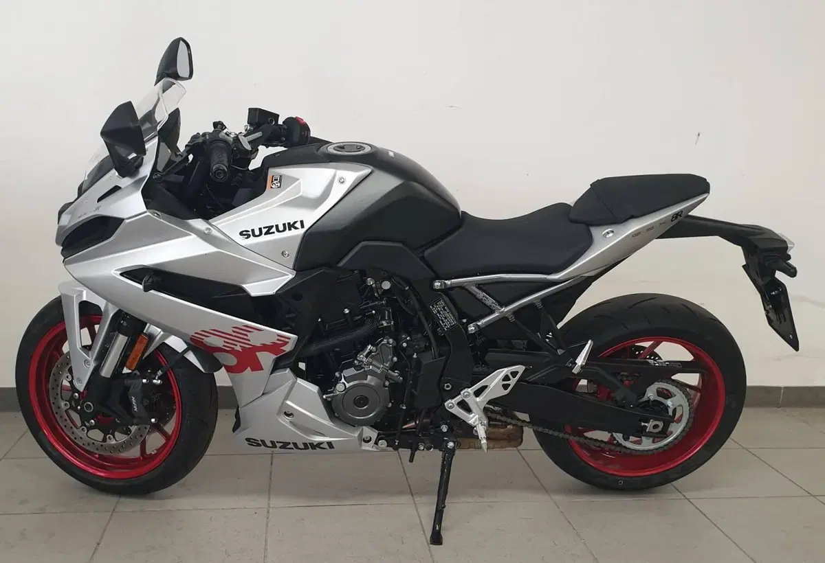 Suzuki GSX-8R (2024 - 26)