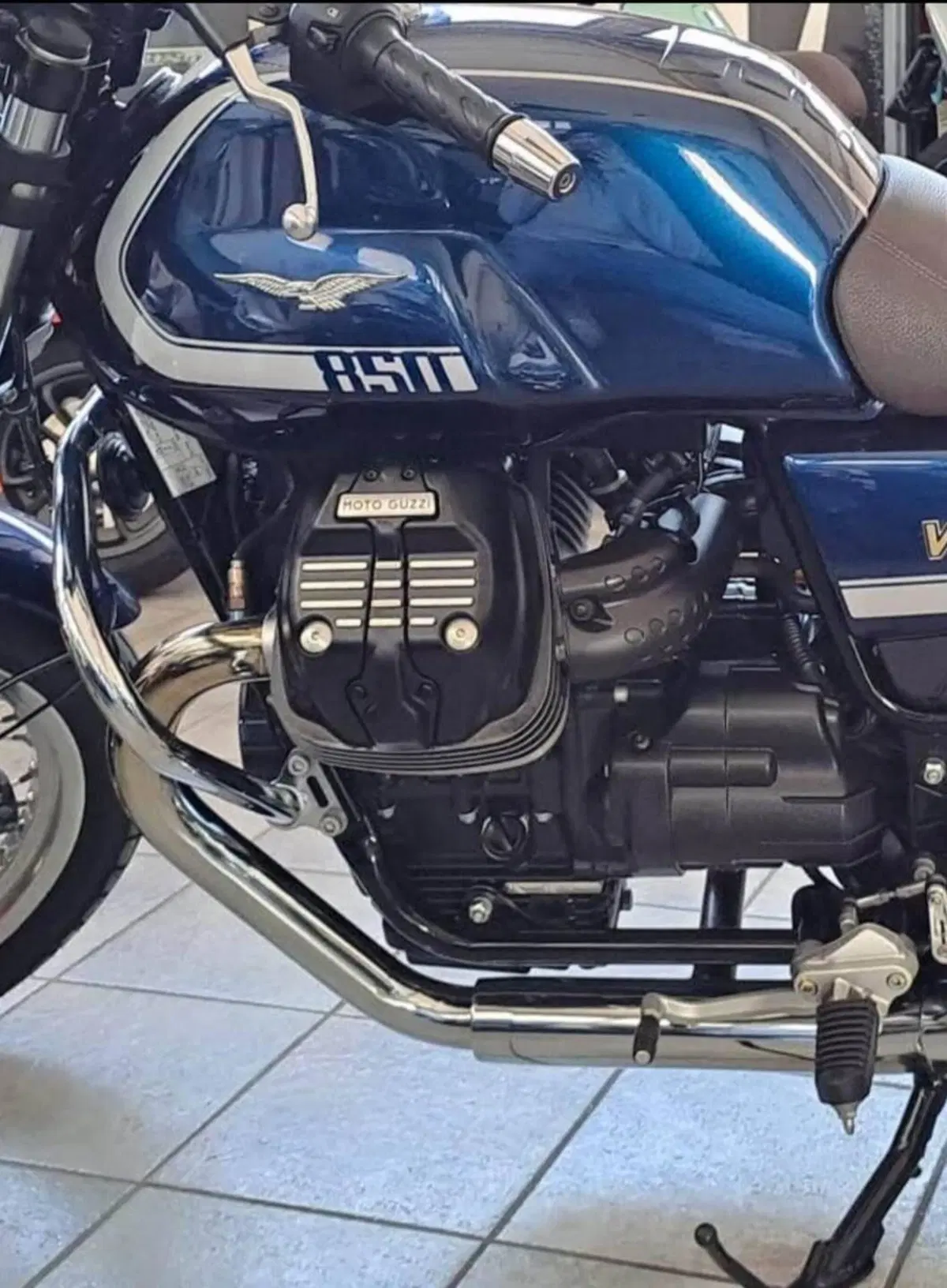 Moto Guzzi V7 Special (2021 - 24) (4)