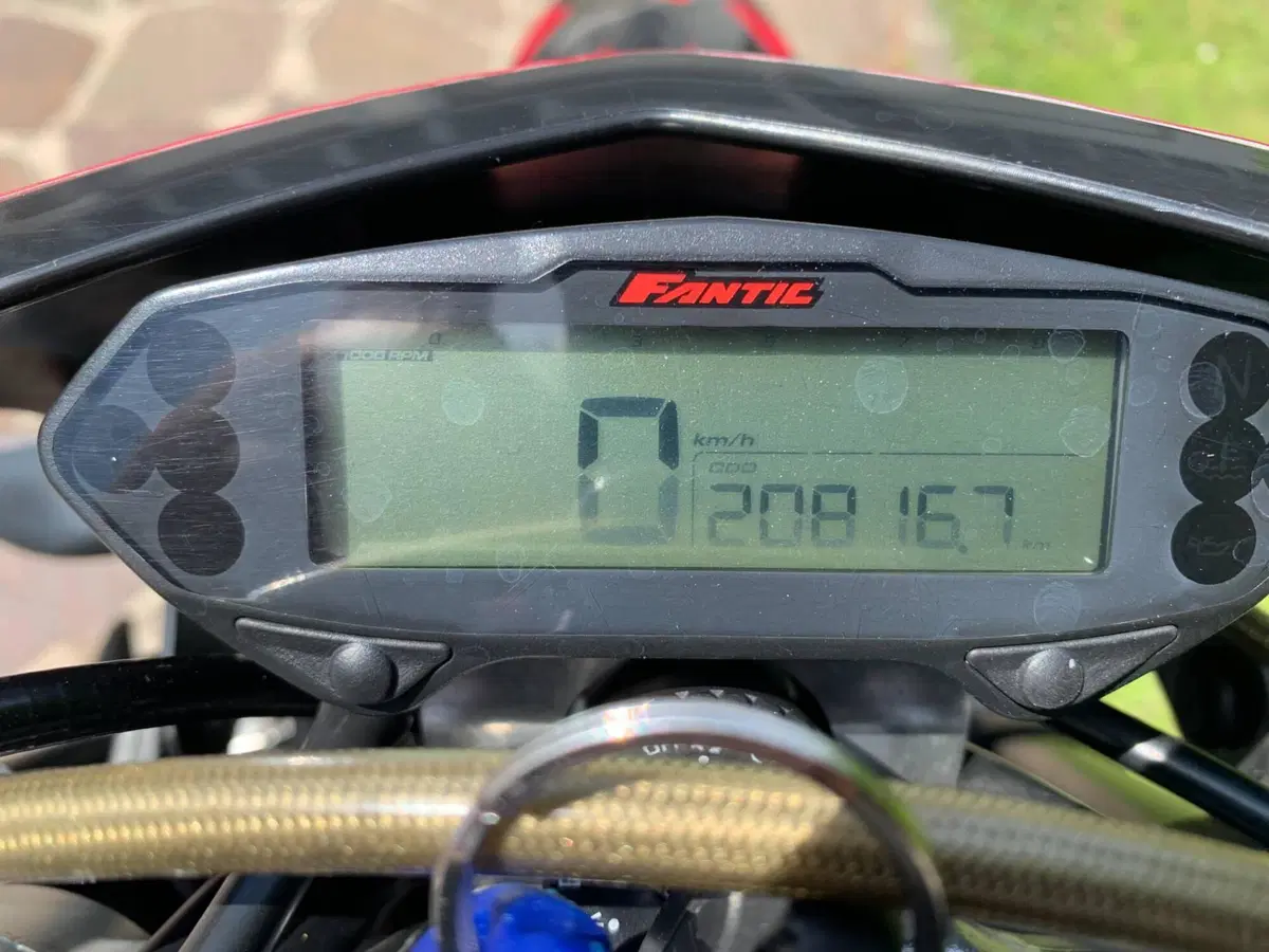 Fantic Motor XMF 125 Motard Performance 4T (2023 - 24) (3)