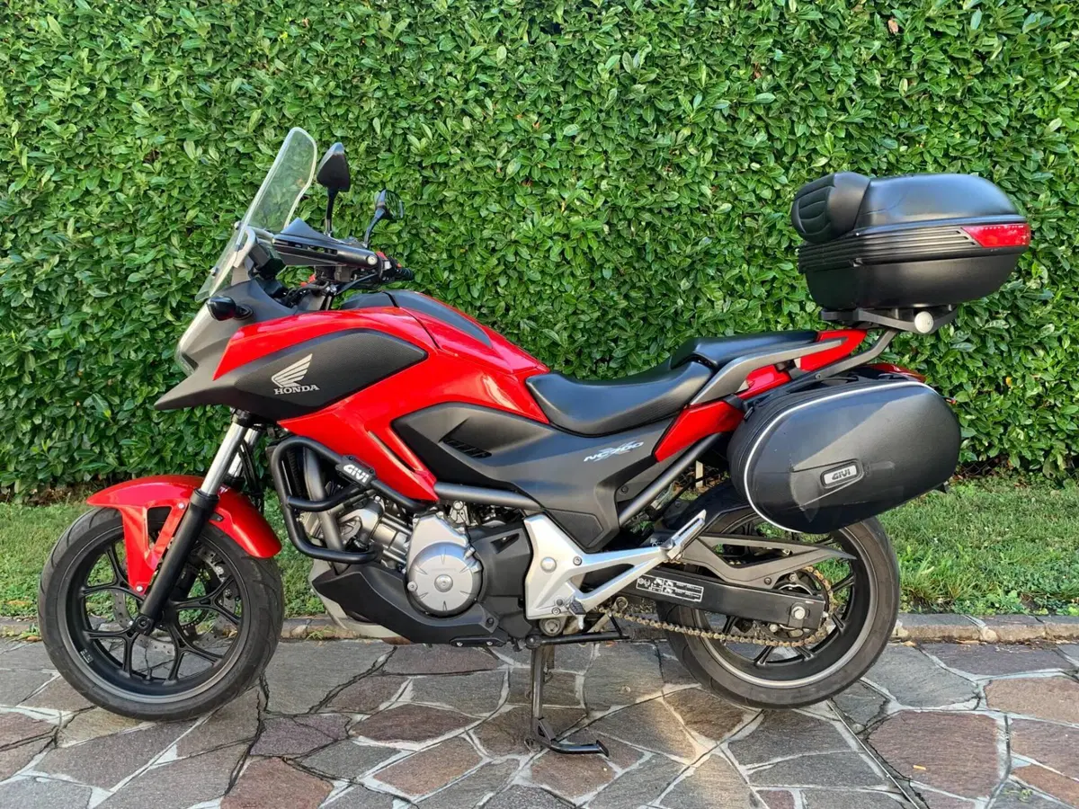 Honda NC700X DCT ABS (2011 - 13) (2)