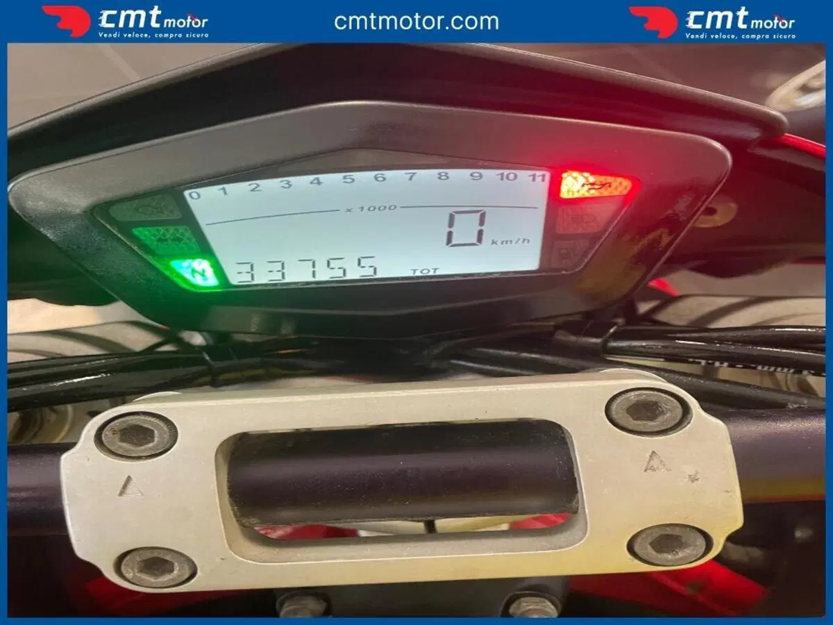 Ducati Hypermotard 1100 (2007 - 09) (5)